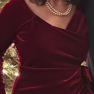 Make OFFER     Perfect NEW YEARS  CHIRA BONI La Petite Velvet Robe WORN ONCE